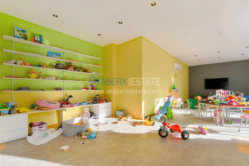Dwupoziomowy penthouse 3+1 w okolicy Upper Oba - umeblowany i z widokiem na góry  21 