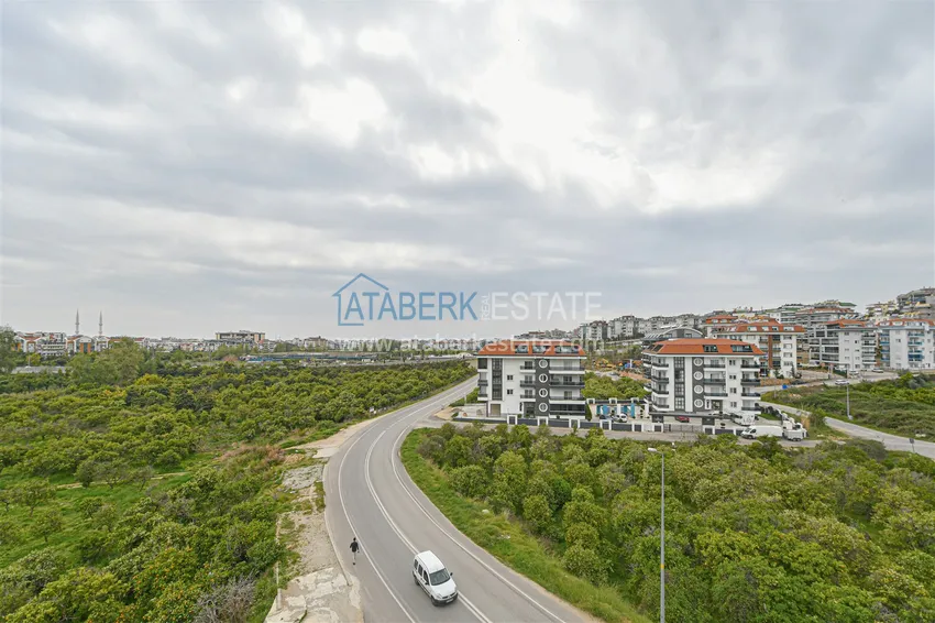 Kupuj  Dwupoziomowy penthouse 3+1 w okolicy Upper Oba - umeblowany i z widokiem na góry  27 