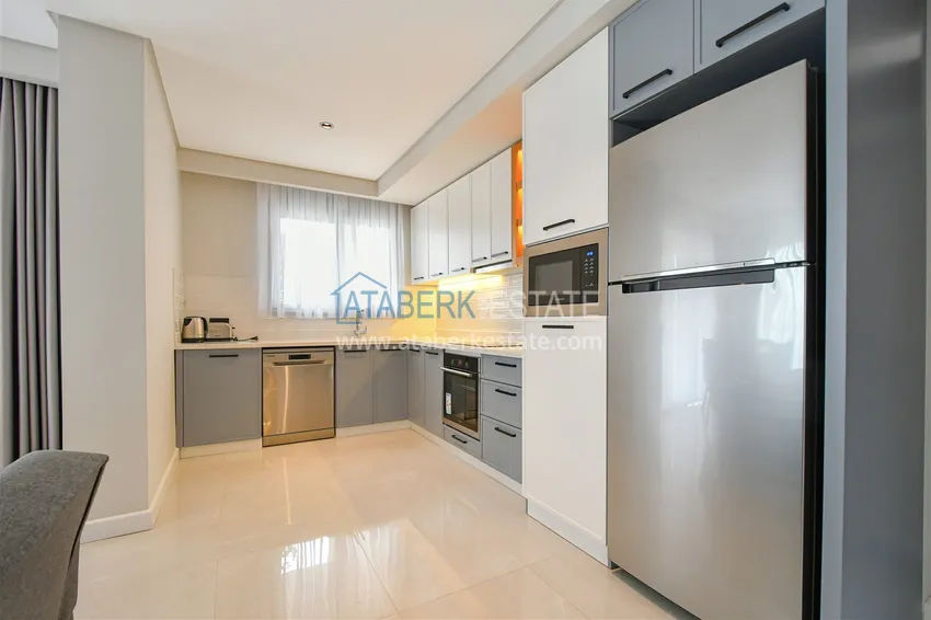 Kupuj  Dwupoziomowy penthouse 3+1 w okolicy Upper Oba - umeblowany i z widokiem na góry  6 