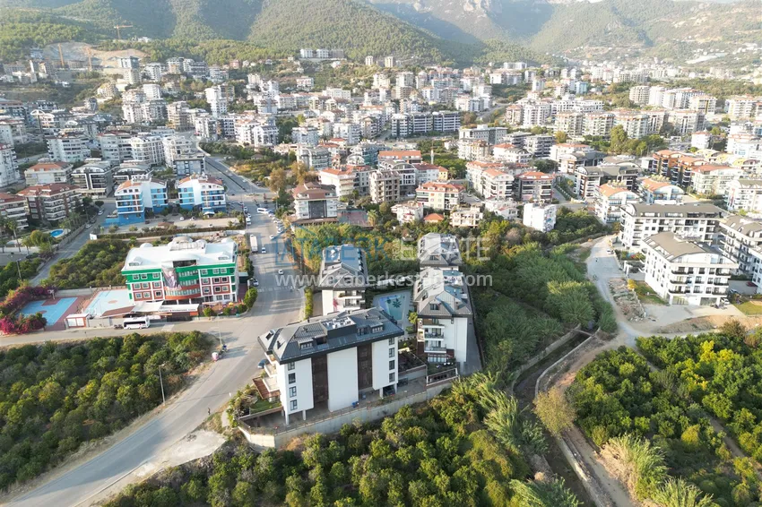 Dwupoziomowy penthouse 3+1 w okolicy Upper Oba - umeblowany i z widokiem na góry  7 