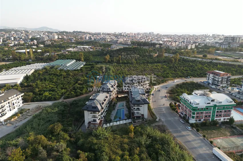 Dwupoziomowy penthouse 3+1 w okolicy Upper Oba - umeblowany i z widokiem na góry  9 