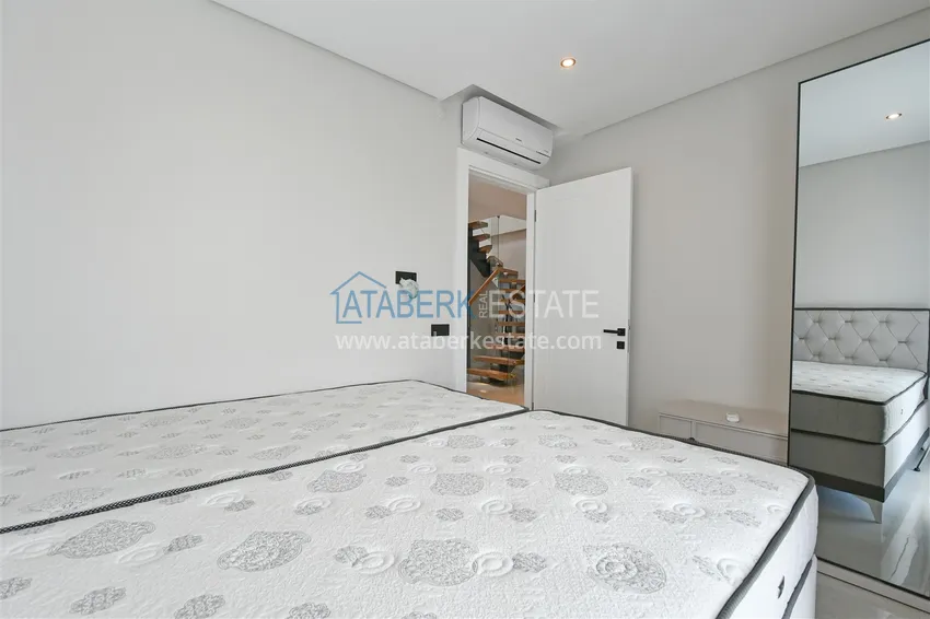 Kupuj  Dwupoziomowy penthouse 3+1 w okolicy Upper Oba - umeblowany i z widokiem na góry  9 