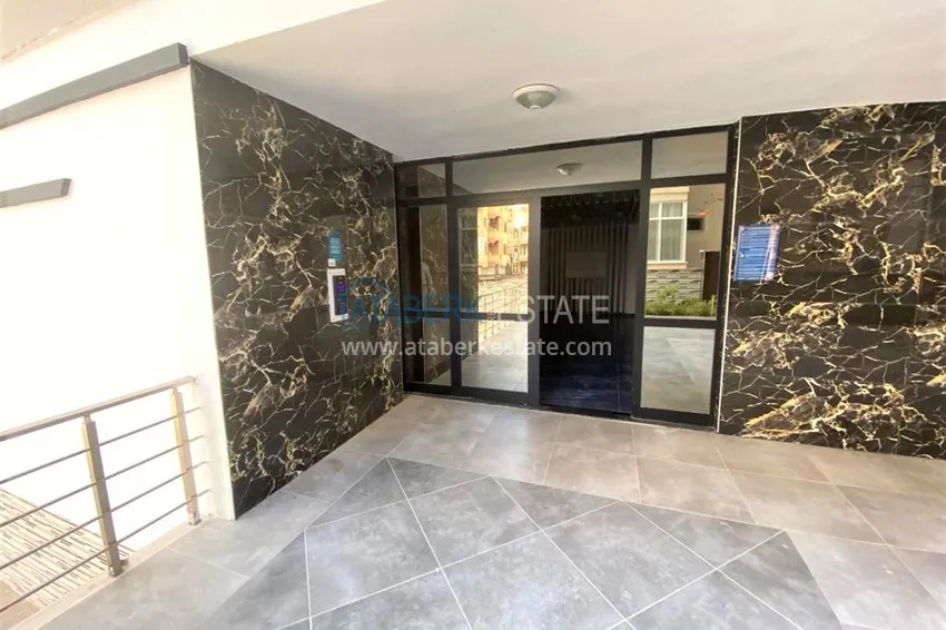 Apartament 2+1 z widokiem na morze w Mahmutlar — wtorkowy rynek 12