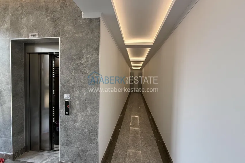 Apartament 2+1 w okolicy Oba - z luksusowymi meblami i widokiem na fortecę 23 