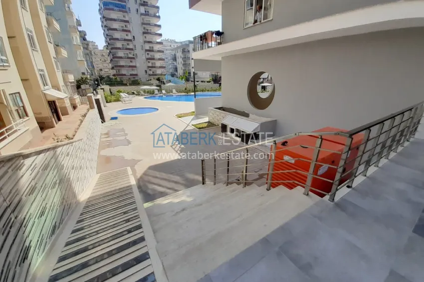 Apartament 2+1 z widokiem na morze w Mahmutlar — wtorkowy rynek 7