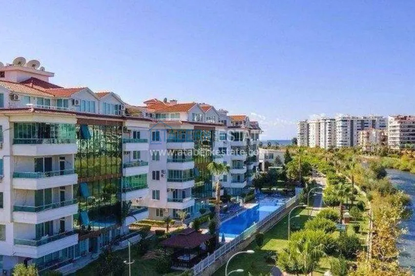 Duplex ogrodowy w Kestel - 200 m od morza, odpowiedni dla obywatelstwa 1 