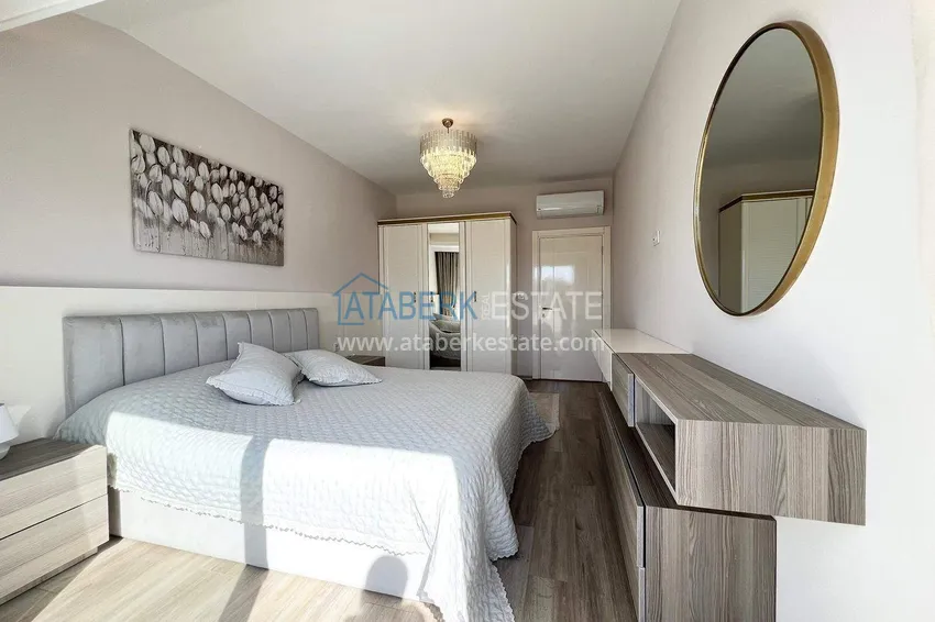 Kupuj  Dwupoziomowy penthouse 2+1 w Avsallar z meblami w nowoczesnym kompleksie 15 
