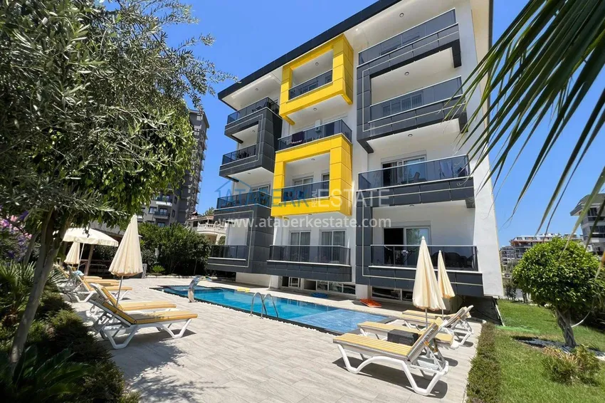 Dwupoziomowy penthouse 2+1 w Avsallar z meblami w nowoczesnym kompleksie 1 