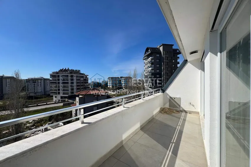 Kupuj  Dwupoziomowy penthouse 2+1 w Avsallar z meblami w nowoczesnym kompleksie 27 
