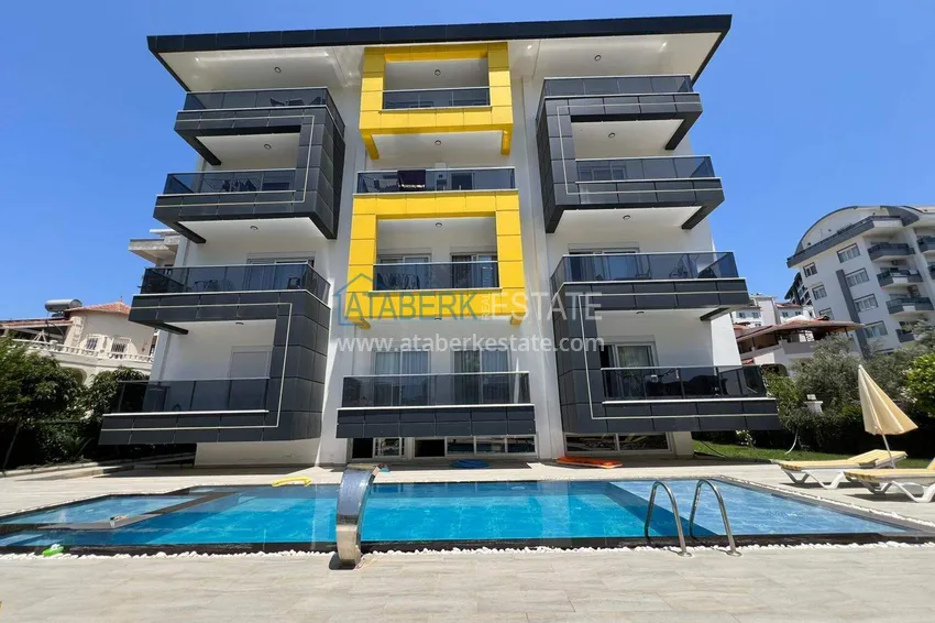 Dwupoziomowy penthouse 2+1 w Avsallar z meblami w nowoczesnym kompleksie 3 