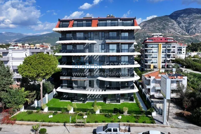 Apartament 1+1 z widokiem na morze i fortecę przy plaży w Kestel 12 