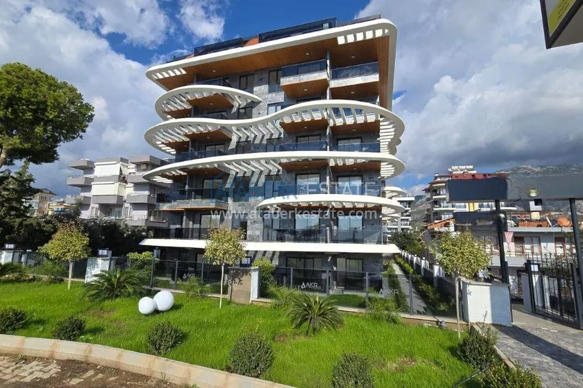 Apartament 1+1 z widokiem na morze i fortecę przy plaży w Kestel 13 