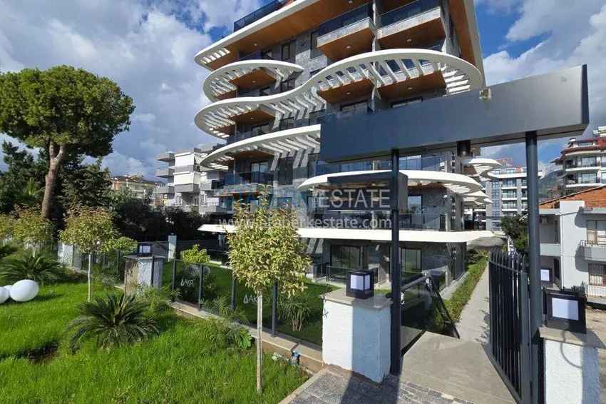 Apartament 1+1 z widokiem na morze i fortecę przy plaży w Kestel 14 