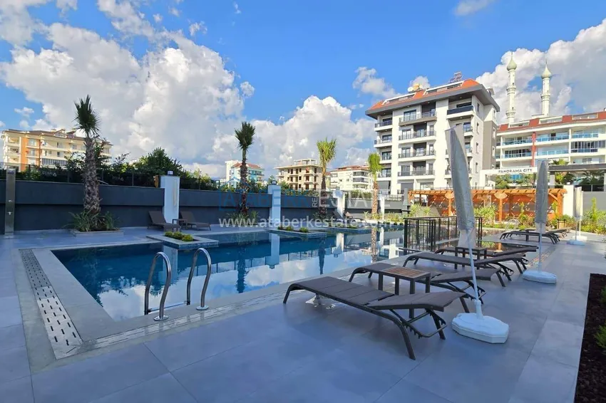 Apartament 1+1 z widokiem na morze i fortecę przy plaży w Kestel 19 