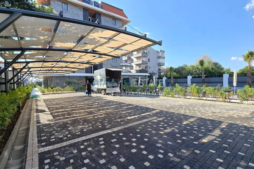 Apartament 1+1 z widokiem na morze i fortecę przy plaży w Kestel 24 