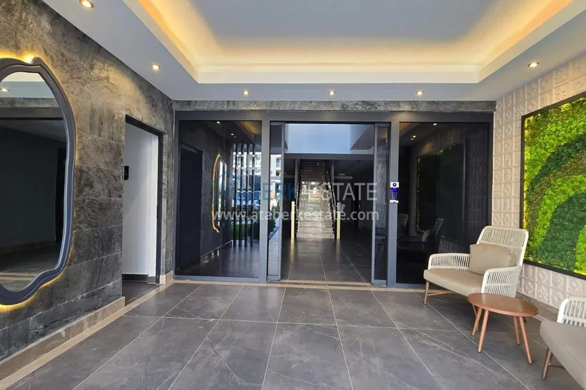 Apartament 1+1 z widokiem na morze i fortecę przy plaży w Kestel 28 