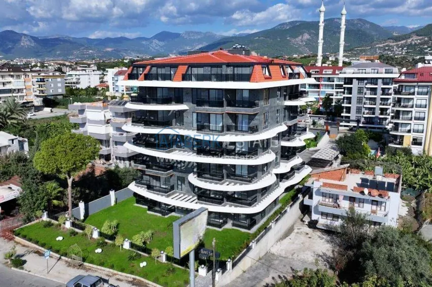 Apartament 1+1 z widokiem na morze i fortecę przy plaży w Kestel 2 