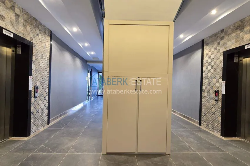 Apartament 1+1 z widokiem na morze i fortecę przy plaży w Kestel 30 