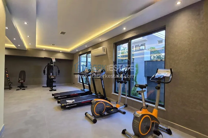 Apartament 1+1 z widokiem na morze i fortecę przy plaży w Kestel 34 