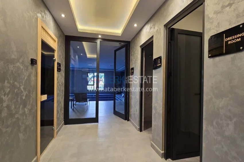 Apartament 1+1 z widokiem na morze i fortecę przy plaży w Kestel 35 