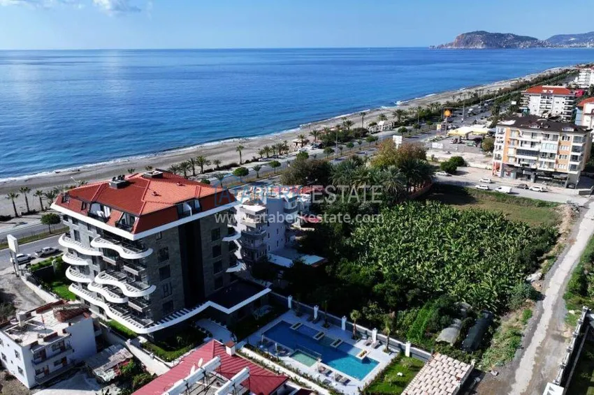 Apartament 1+1 z widokiem na morze i fortecę przy plaży w Kestel 1 