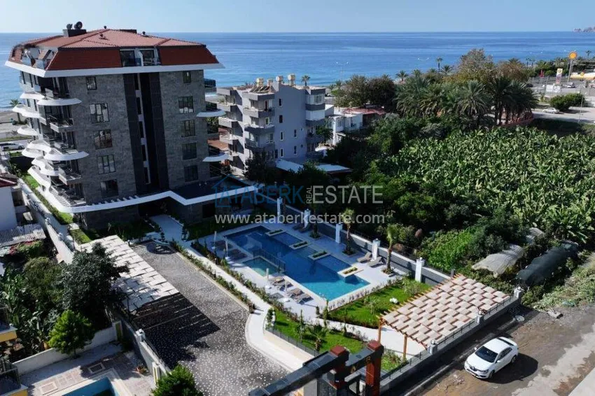 Apartament 1+1 z widokiem na morze i fortecę przy plaży w Kestel 7 