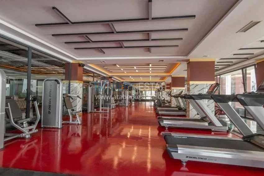 Dwupoziomowy penthouse 2+1 z widokiem na morze w centrum Mahmutlar - możliwe są raty do 12 miesięcy 13 