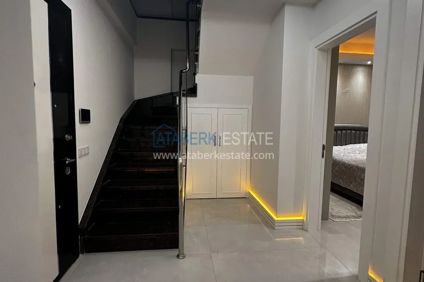 Kupuj  Dwupoziomowy penthouse 2+1 z widokiem na morze w centrum Mahmutlar - możliwe są raty do 12 miesięcy 1 