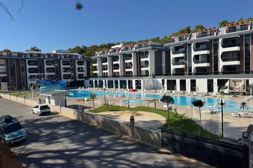Apartament 1+1 w Avsallar - z tarasem i dostępem do ogrodu, raty są możliwe 1 