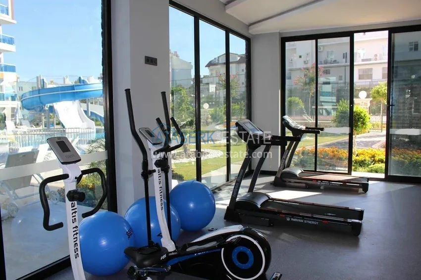 Apartament 1+1 z meblami i widokiem na morze w Tosmur, Alanya   24 