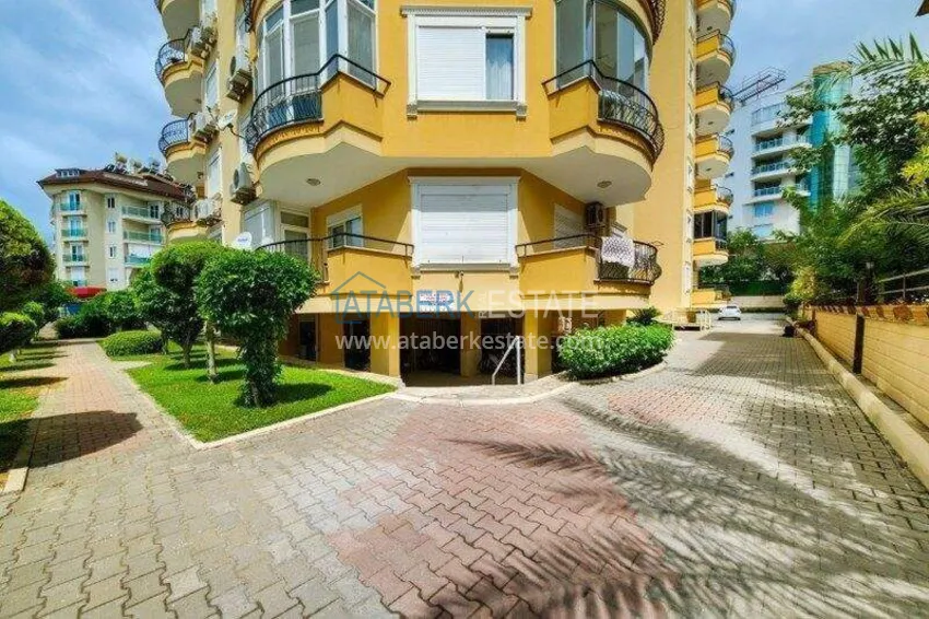 2+1 mieszkanie 100 m² w centrum Alanyi — z nowymi meblami, 800 m do plaży Kleopatra 10 