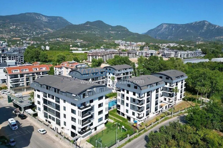 2+1 umeblowany penthouse do wynajęcia w Oba - dwa poziomy, widok na góry A9 4 