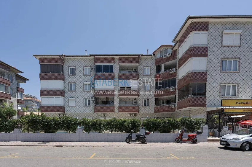 Tani apartament 1+1 w centrum Oba - umeblowany, przeszklony balkon, 350 m do morza 3 