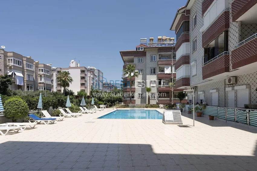 Tani apartament 1+1 w centrum Oba - umeblowany, przeszklony balkon, 350 m do morza 5 