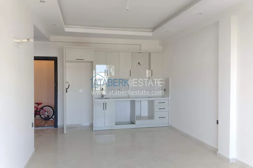 Kupuj  Apartament 1+1 w Gazipasa z pięknym wykończeniem w nowoczesnym kompleksie 2 