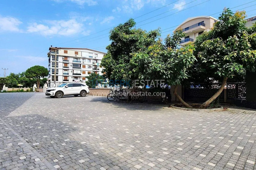 Apartament 1+1 w Gazipasa z pięknym wykończeniem w nowoczesnym kompleksie 11 