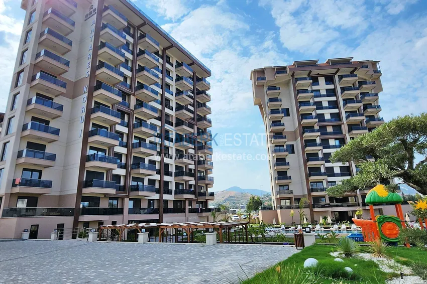 Apartament 1+1 w Gazipasa z pięknym wykończeniem w nowoczesnym kompleksie 1 