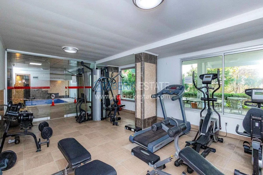 Duplex ogrodowy 2+1 w Kestel przy plaży - z nowymi meblami i widokiem na morze 21 