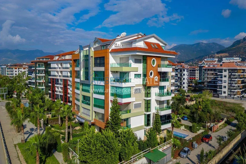 Duplex ogrodowy 2+1 w Kestel przy plaży - z nowymi meblami i widokiem na morze 5 
