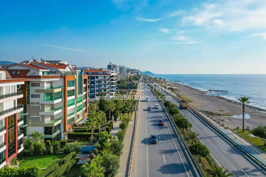 Duplex ogrodowy 2+1 w Kestel przy plaży - z nowymi meblami i widokiem na morze 7 