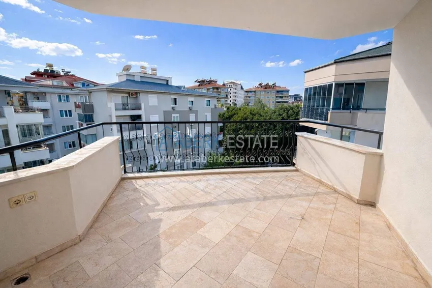 Kupuj  Apartament dwupoziomowy 4+1 w Oba — nieruchomość w Alanyi na zezwolenie na pobyt 12 