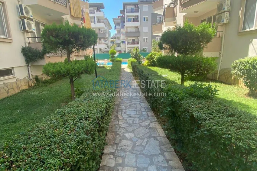 Apartament dwupoziomowy 4+1 w Oba — nieruchomość w Alanyi na zezwolenie na pobyt 4 