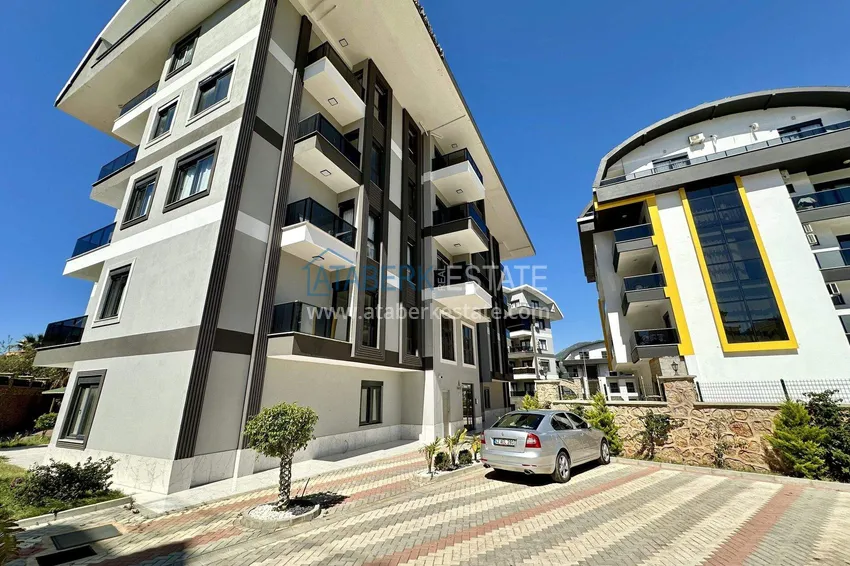 Tani apartament w Alanyi, dzielnica Oba — 1+1 nowy, od strony południowej 4 