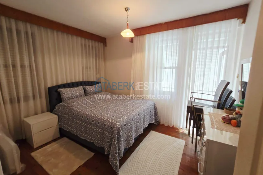 Kupuj  Apartament 3+1 w centrum Alanyi - nadaje się do pozwolenia na pobyt i obywatelstwo, plaża Keykubat 15 