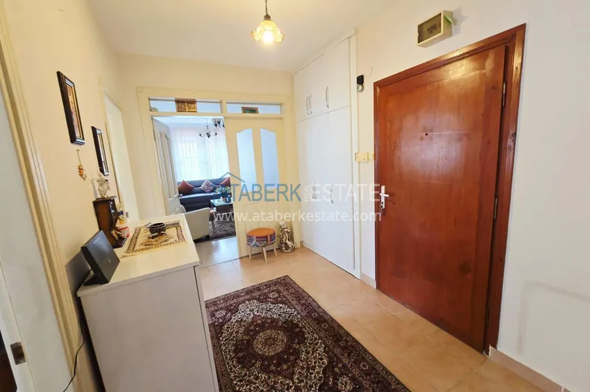 Kupuj  Apartament 3+1 w centrum Alanyi - nadaje się do pozwolenia na pobyt i obywatelstwo, plaża Keykubat 2 