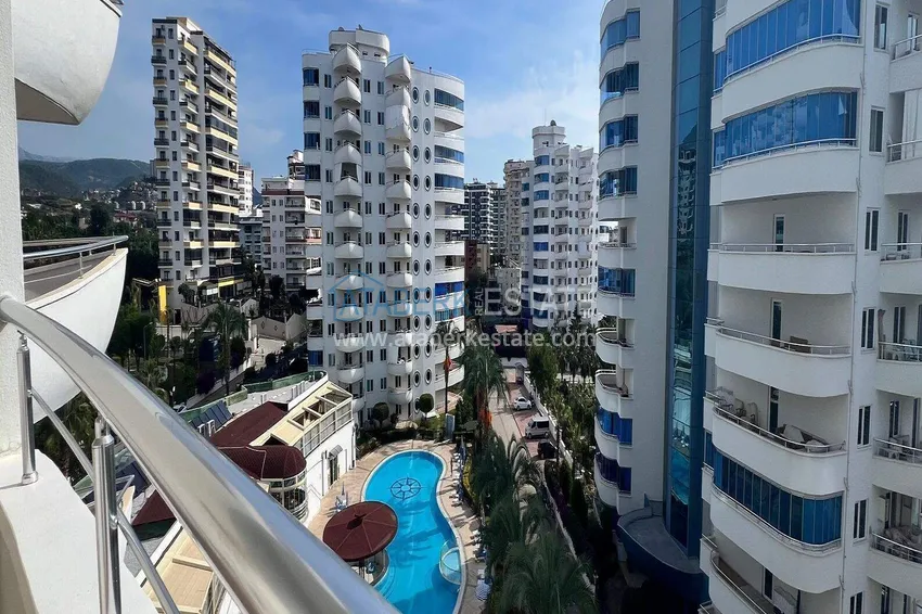 Kupuj Mieszkanie 2+1 w Mahmutlar - 130 m², umeblowane, przestronny balkon 25