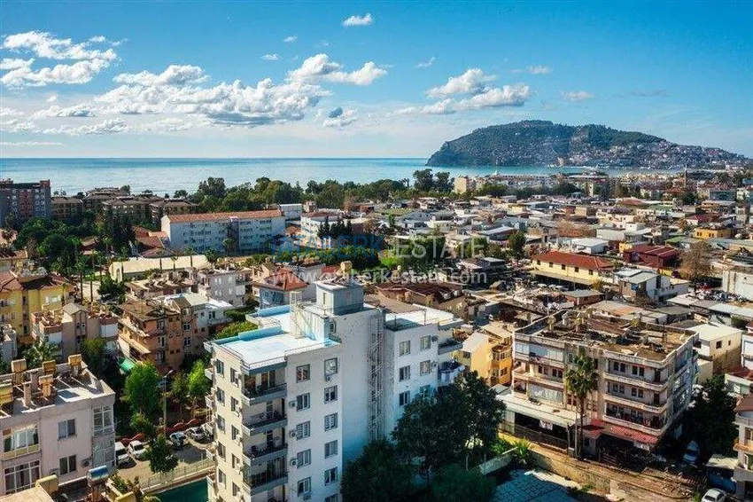 Tani apartament 1+1 w Oba - umeblowany, w pobliżu centrum handlowego Alanya 2 