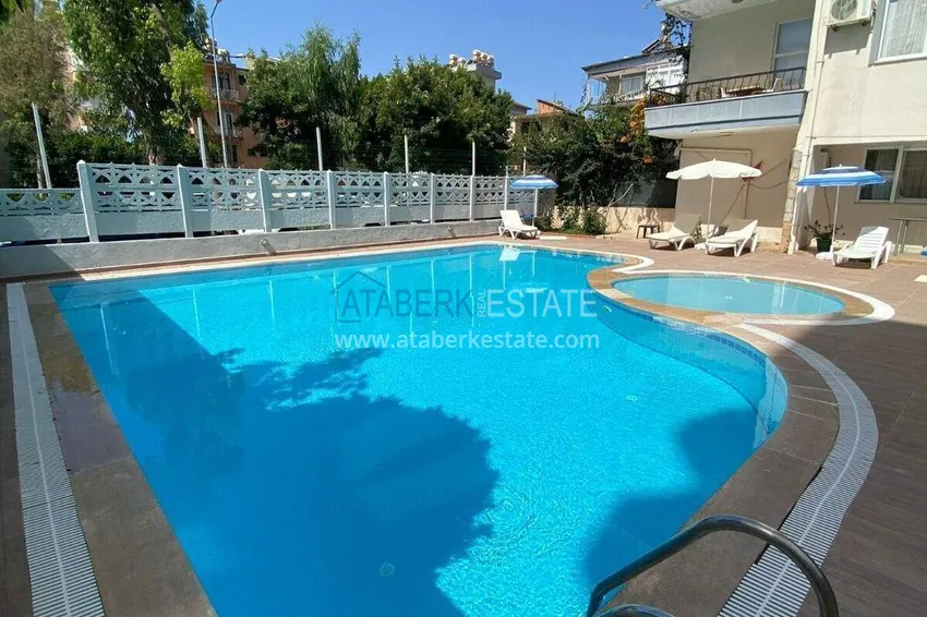 Tani apartament 1+1 w Oba - umeblowany, w pobliżu centrum handlowego Alanya 8 