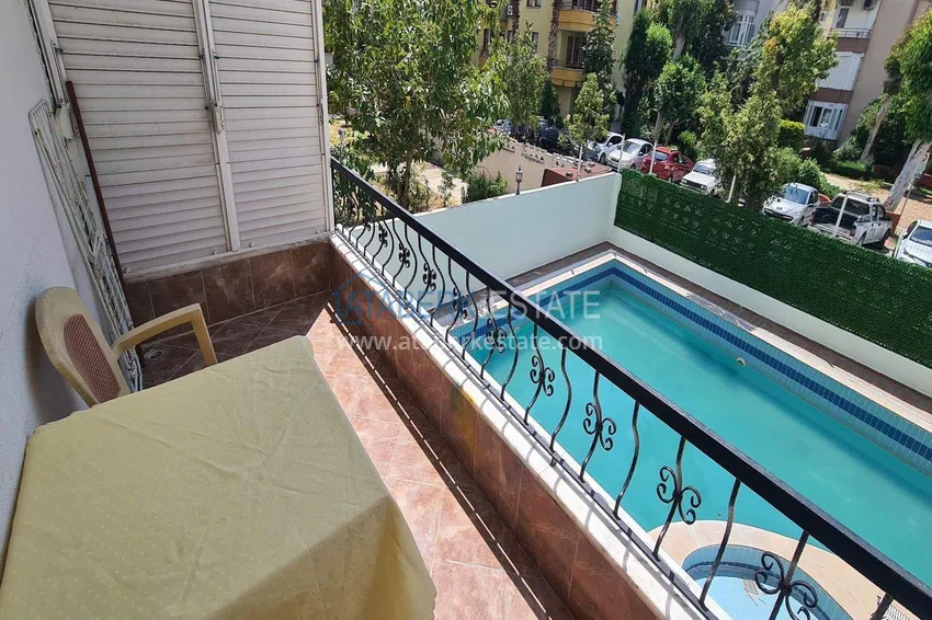 Kupuj  Tani apartament 1+1 w Oba - umeblowany, w pobliżu centrum handlowego Alanya 7 