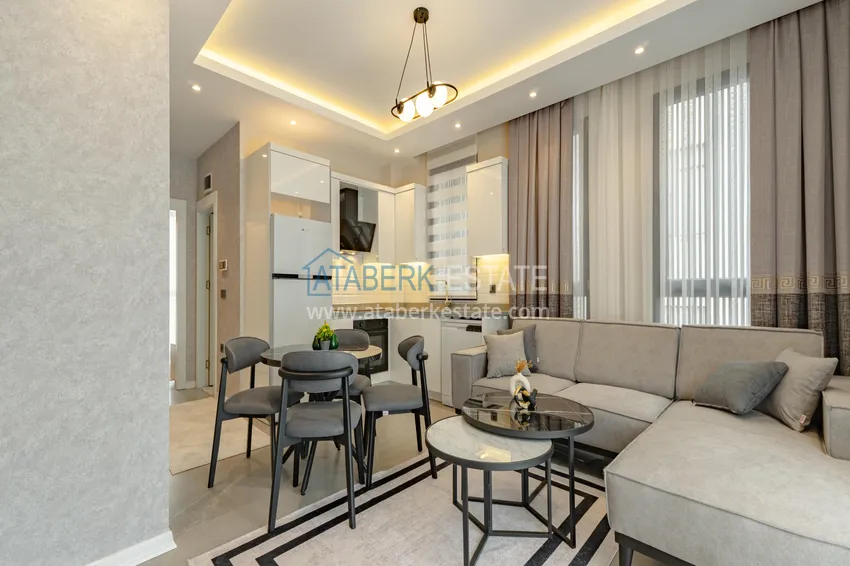 Kupuj  Nowy apartament 1+1 w centrum Alanyi, plaża Kleopatra - wysokie sufity, nowe meble i sprzęt AGD 1 